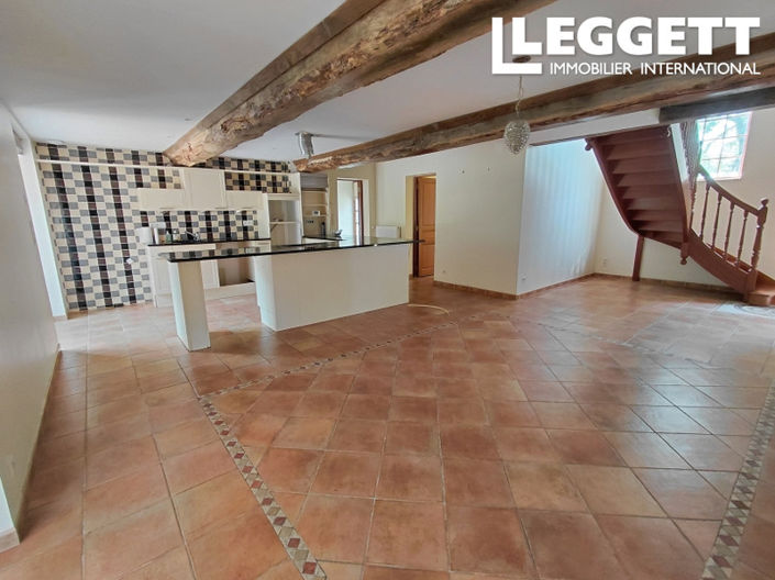 Image No.6-8 Bed House for sale