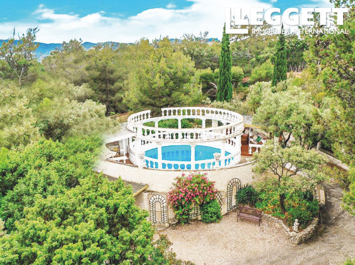 Image No.2-Maison de 7 chambres à vendre à Beaucaire