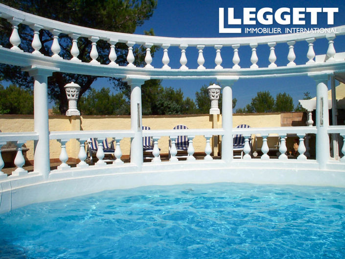 Image No.3-Maison de 7 chambres à vendre à Beaucaire