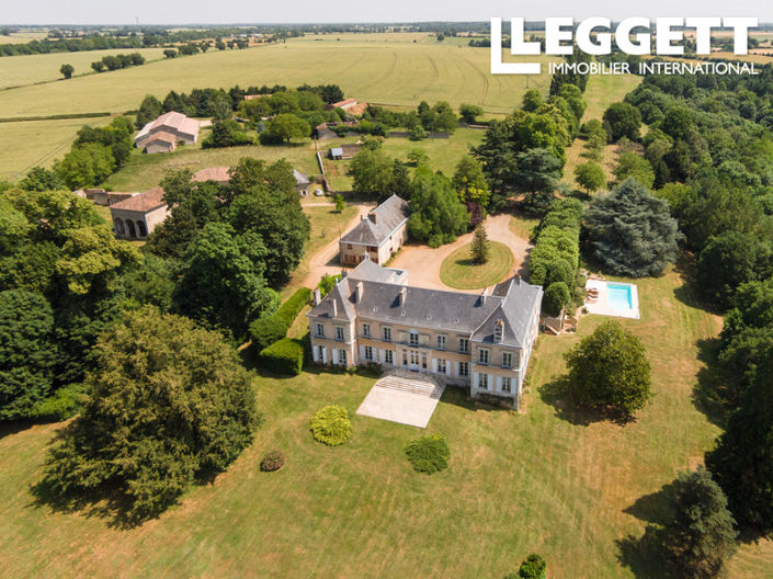 Image No.3-8 Bed Chateaux for sale