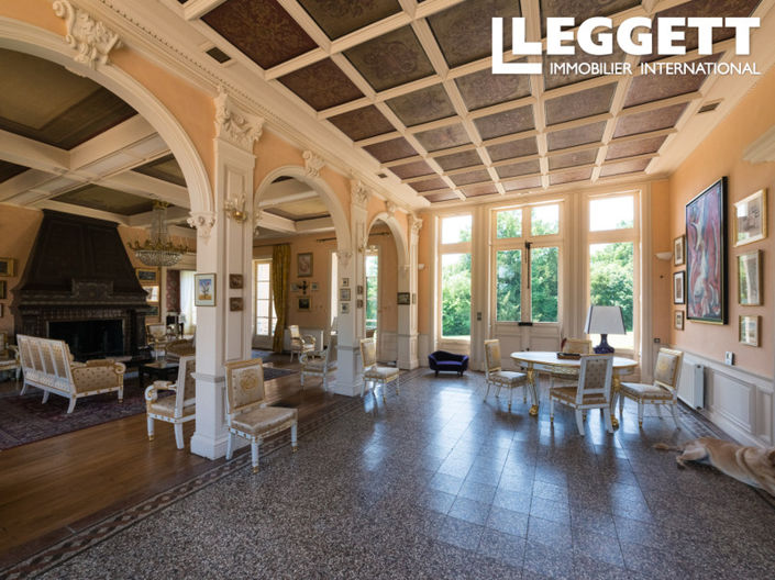 Image No.7-8 Bed Chateaux for sale