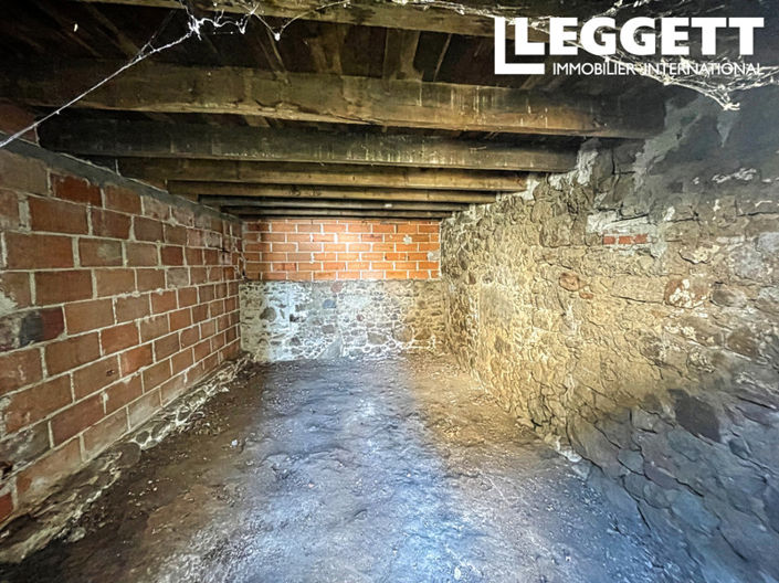 Image No.9-3 Bed House for sale