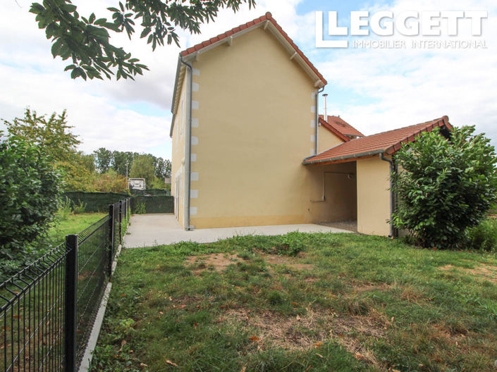 Image No.10-3 Bed House for sale