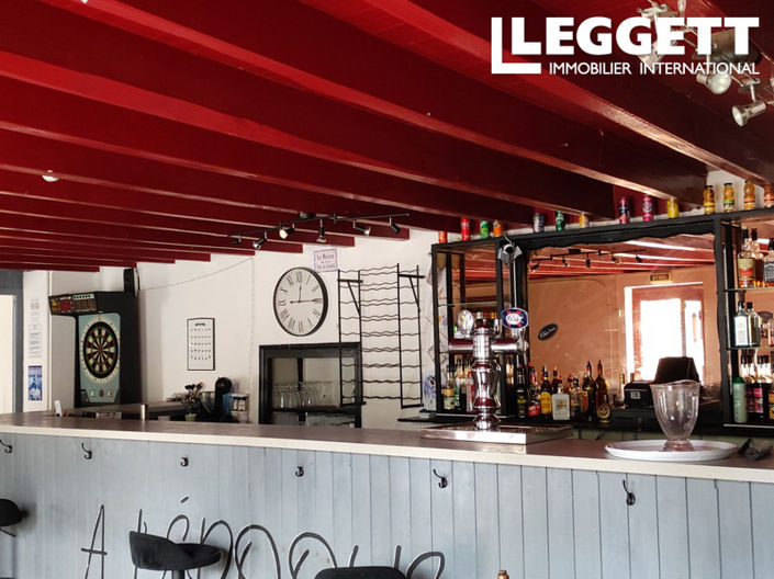 Image No.2-Commercial de 4 chambres à vendre à Brux