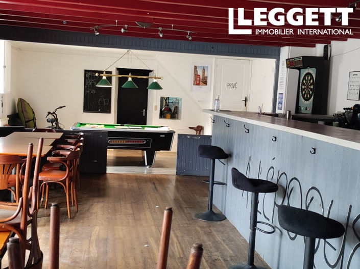 Image No.3-Commercial de 4 chambres à vendre à Brux
