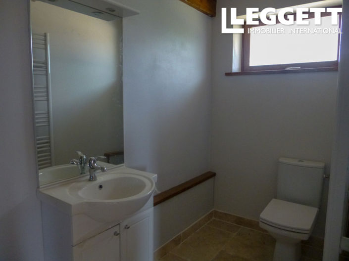 Image No.8-5 Bed House for sale