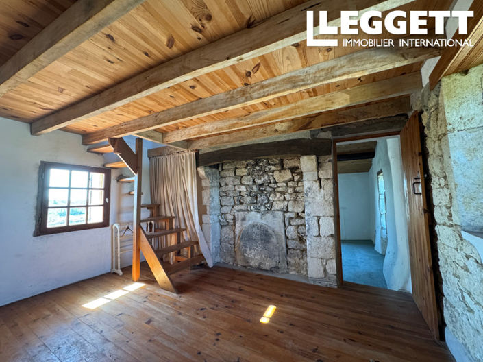 Image No.8-4 Bed House for sale