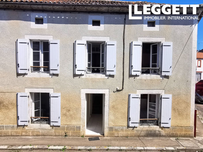 Image No.1-Maison de 2 chambres à vendre à Javerlhac-et-la-Chapelle-Saint-Robert