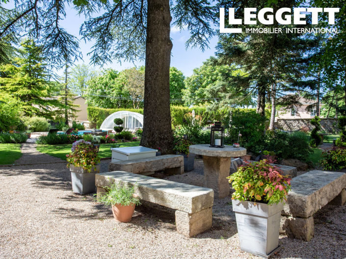 Image No.9-11 Bed House for sale