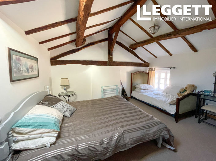 Image No.6-3 Bed House for sale