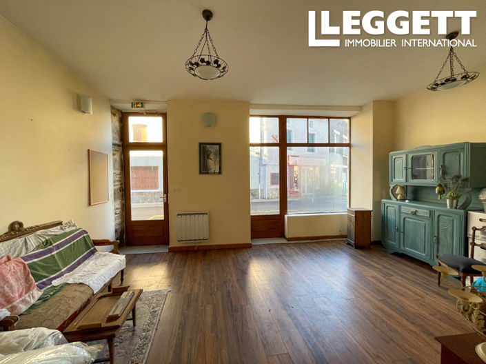 Image No.8-3 Bed House for sale