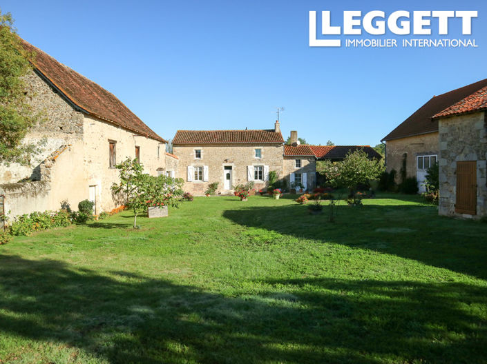 Image No.1-4 Bed House for sale