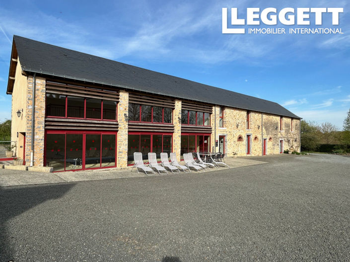 Image No.10-11 Bed Commercial for sale