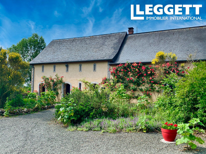 Image No.2-11 Bed Commercial for sale