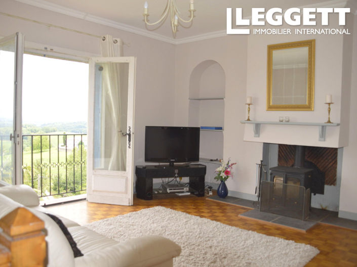 Image No.1-3 Bed House for sale