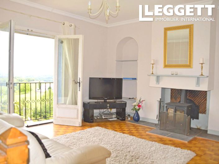 Image No.2-3 Bed House for sale