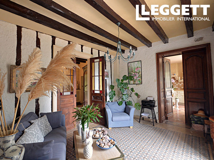 Image No.3-Châteaux de 5 chambres à vendre à Nontron