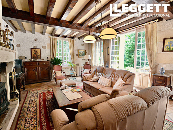 Image No.4-Châteaux de 5 chambres à vendre à Nontron