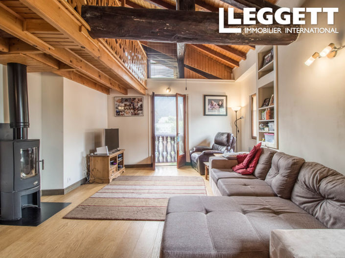 Image No.1-7 Bed House for sale