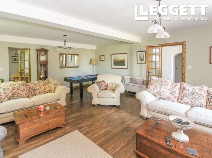 Image No.2-3 Bed House for sale