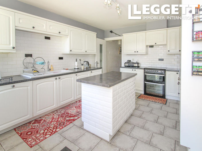 Image No.4-3 Bed House for sale