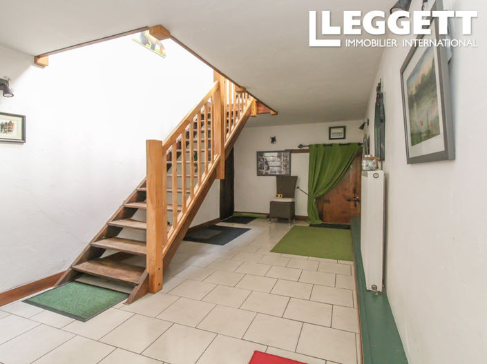 Image No.6-3 Bed House for sale