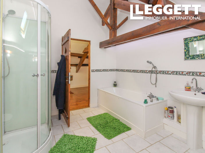 Image No.8-3 Bed House for sale