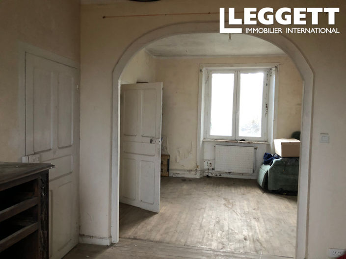 Image No.2-5 Bed House for sale