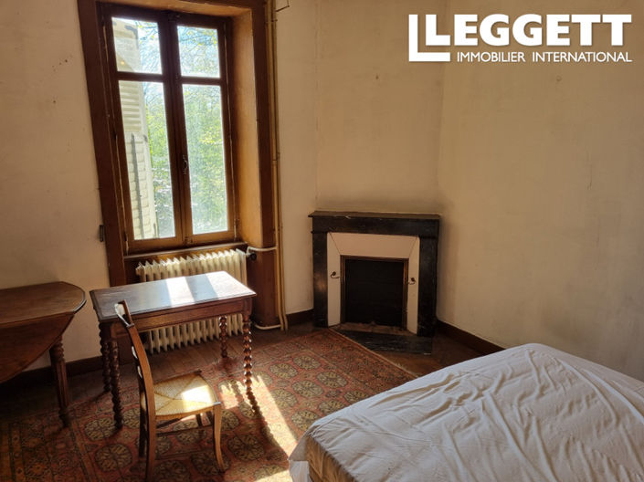 Image No.8-4 Bed House for sale