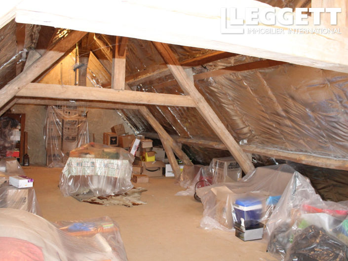 Image No.10-5 Bed House for sale