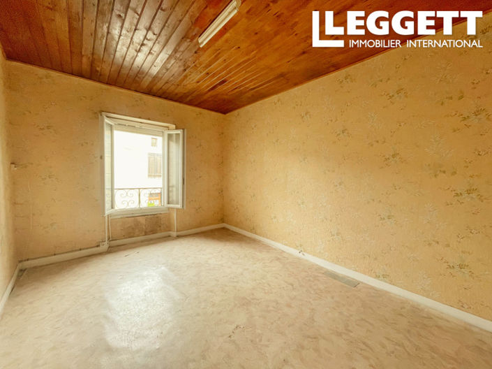 Image No.4-2 Bed House for sale