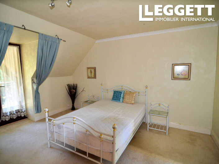 Image No.4-4 Bed House for sale