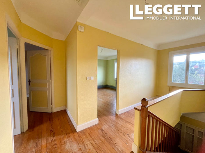 Image No.10-3 Bed House for sale