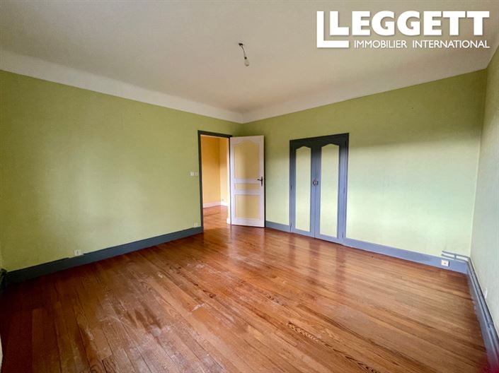 Image No.8-3 Bed House for sale