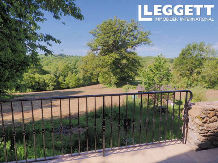 Image No.10-3 Bed House for sale