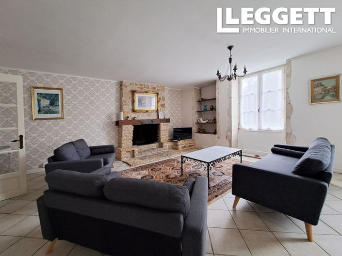 Image No.3-Maison de 9 chambres à vendre à Sauzé-Vaussais