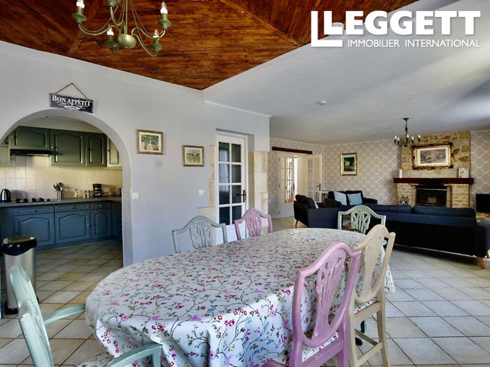 Image No.4-9 Bed House for sale