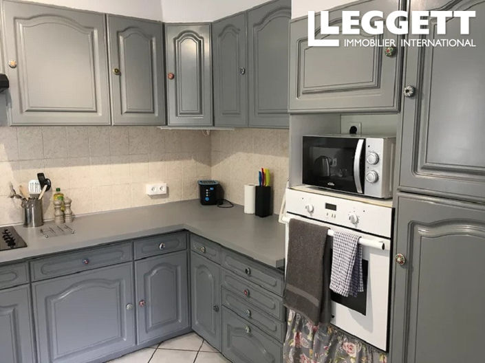 Image No.5-9 Bed House for sale