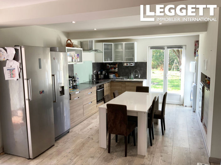 Image No.4-5 Bed House for sale