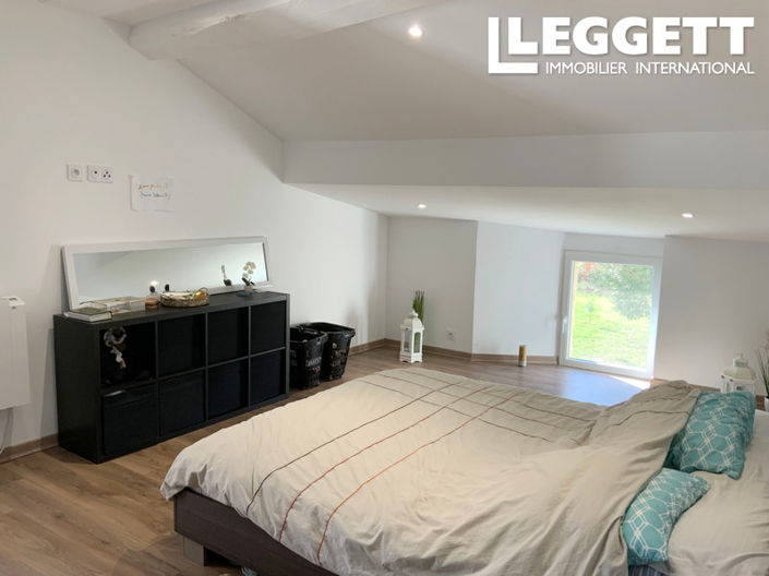 Image No.5-5 Bed House for sale