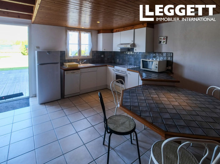 Image No.8-3 Bed House for sale