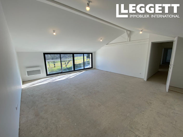 Image No.6-4 Bed House for sale