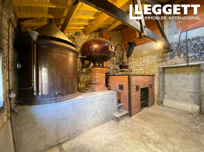 Image No.8-4 Bed House for sale