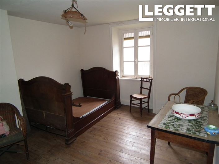 Image No.9-3 Bed House for sale