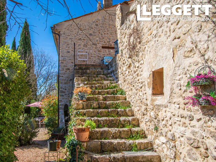 Image No.8-Maison de 8 chambres à vendre à Saint-Laurent-du-Verdon