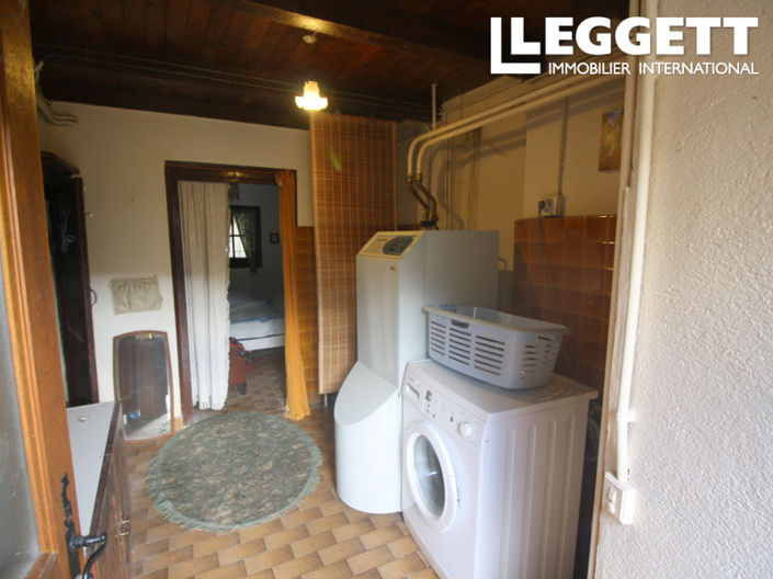 Image No.8-3 Bed House for sale