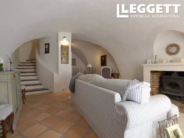 Image No.8-3 Bed House for sale