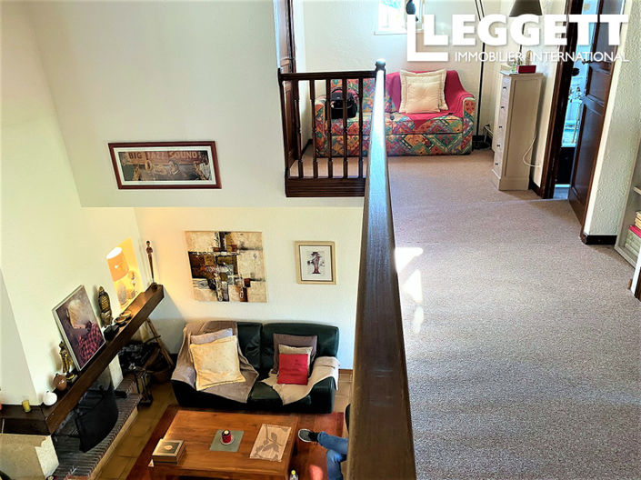 Image No.10-4 Bed House for sale