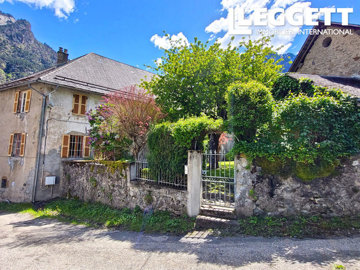 1 - Entraigues, House