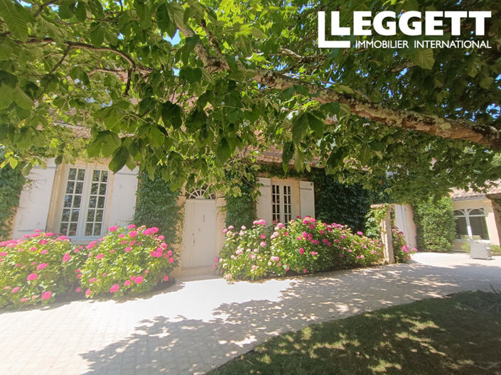 Image No.1-5 Bed Chateaux for sale